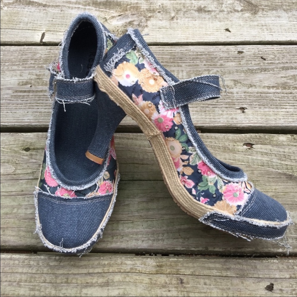 REBELS Distressed Denim Mary Jane Heels Si…